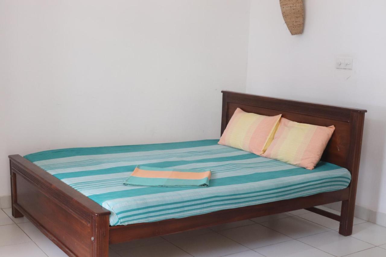Long Beach Guest House Hikkaduwa Kültér fotó